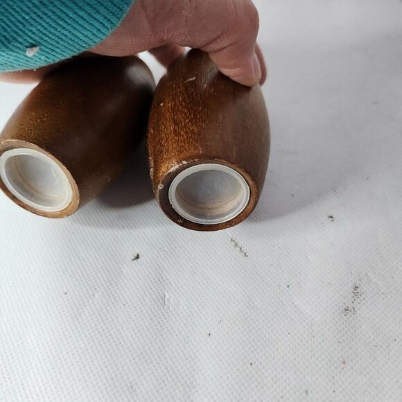 VINTAGE Rustic Wood Carved Pineapple Salt & Pepper Shaker Set Mid Century Modern - Picture 6 of 6